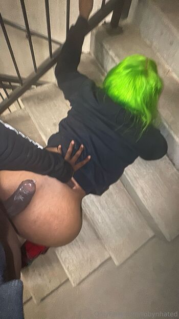 Discrete(KeepItBetweenUs / robynhated nude photo #2