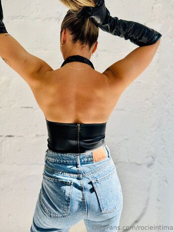Rocie / rocieintima nude photo #5