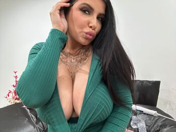 Romi Rai / romi_rain nude photo #11