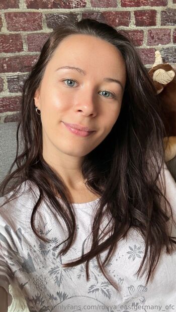 Ronya Eastgerman / ronya_eastgermany_ofc nude photo #13