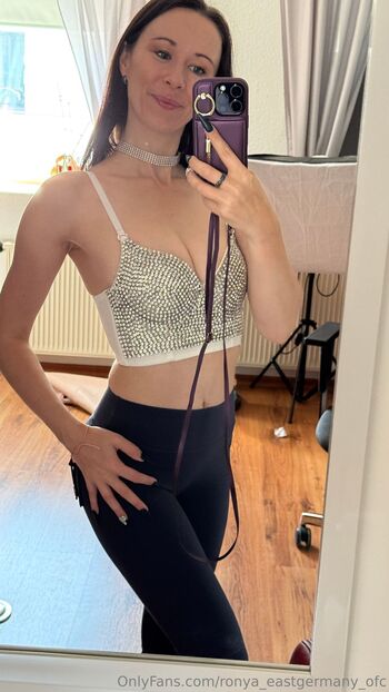 Ronya Eastgerman / ronya_eastgermany_ofc nude photo #15
