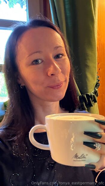 Ronya Eastgerman / ronya_eastgermany_ofc nude photo #24