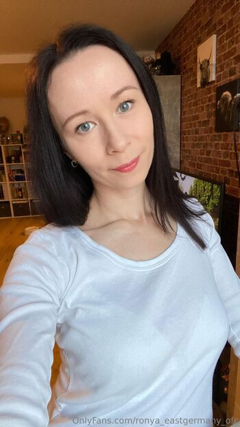 Ronya Eastgerman / ronya_eastgermany_ofc nude photo #30