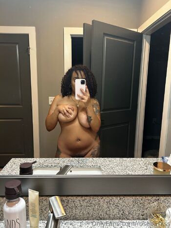 Roseblisss / roseblissss nude photo #19