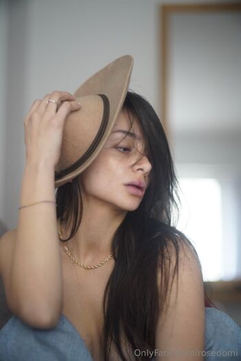 Mistress Rose / rosedomi nude photo #6
