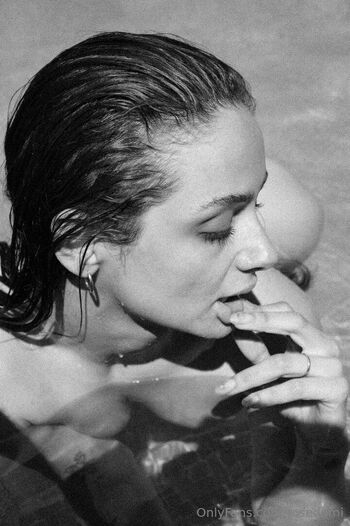 Mistress Rose / rosedomi nude photo #8