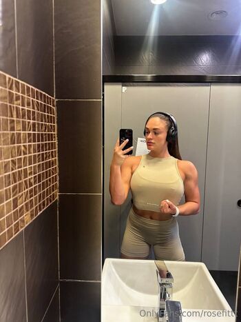 Rose Fittt / rosefittt nude photo #25