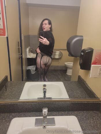 RoseGold Ember / rosegoldember / rose_gold_ember nude photo #5