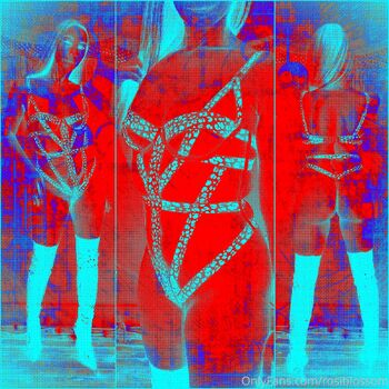 Rosi Blosso / rosiblossom nude photo #15