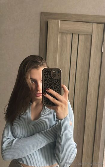 Ros / rosyxoxox nude photo #3