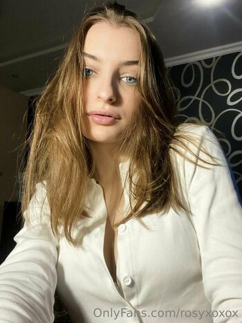 Ros / rosyxoxox nude photo #11