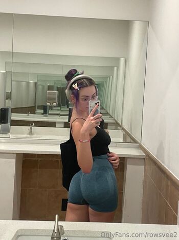 Row / rowsvee2 nude photo #16