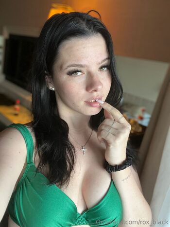 Roxann / rox_black / roxi_black nude photo #4