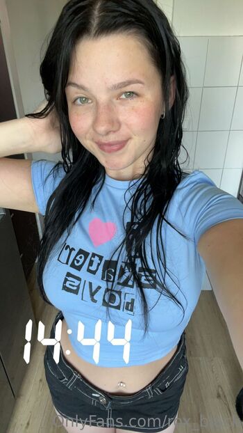 Roxann / rox_black / roxi_black nude photo #20