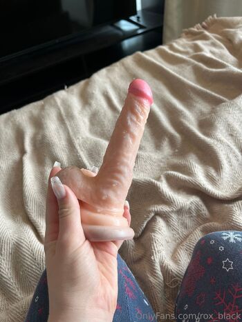 Roxann / rox_black / roxi_black nude photo #35