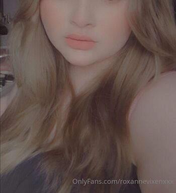 Roxanne Vixe / roxannevixenxxx nude photo #14