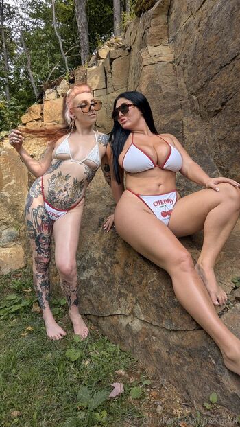 roxnou / roxnour nude photo #33