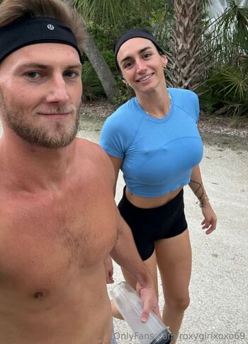 Roxy Ra / roxygirlxoxo69 nude photo #2