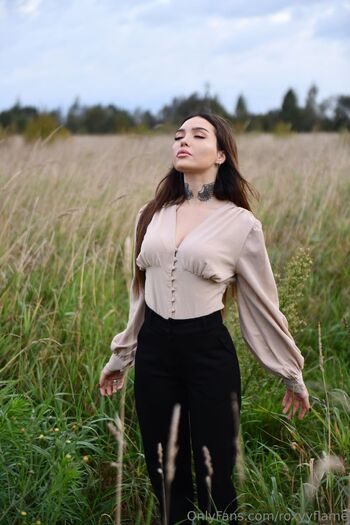 Rox / roxyyflame nude photo #14