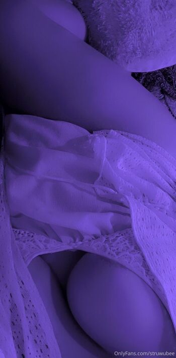 Jeste / royaljestie nude photo #2