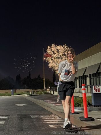 Pants / royalpantsu nude photo #1