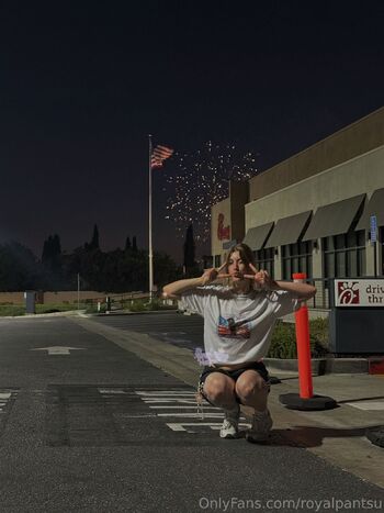 Pants / royalpantsu nude photo #2