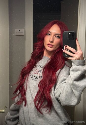 Rubi Rhoades / rubirhoades / rubymai_g nude photo #5