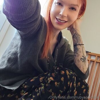 Ruby Soho Free DD Nerd / rubysohofree nude photo #35