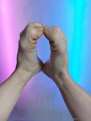 Joann / ruda_xsh_wanderlustfeet nude photo #18