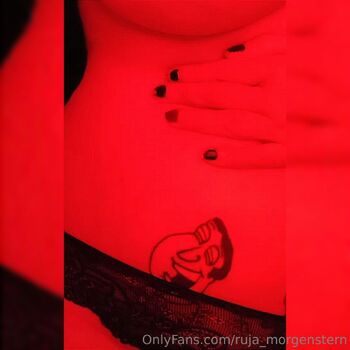 𝑹𝒖𝒋𝒂 𝑴𝒐𝒓𝒈𝒆𝒏𝒔𝒕𝒆𝒓 / ruja_morgenstern nude photo #24