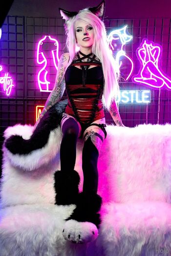 Hol / rule34shark nude photo #30