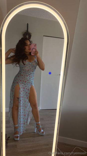 Riley Moo / ryemoon / _ryemoon nude photo #5