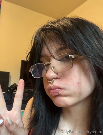 Ryle / ryleeex nude photo #3