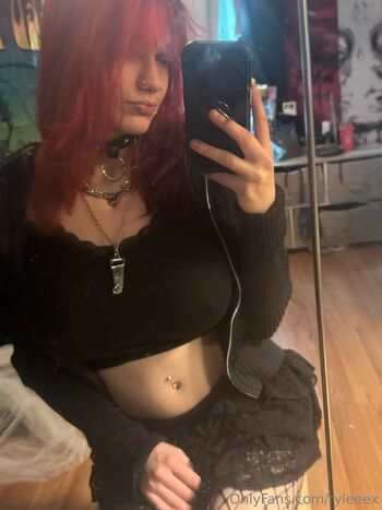 Ryle / ryleeex nude photo #17