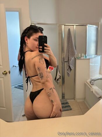 S_cakes / s_cakess / steph_seguinn / s_cakess_ nude photo #13