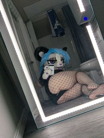 Sabrina Le / sabbysoftpawz nude photo #20