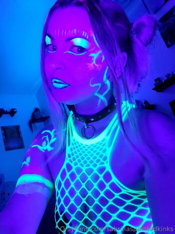 Sabrinas Painted Kink / sabrinaspaintedkinks nude photo #14