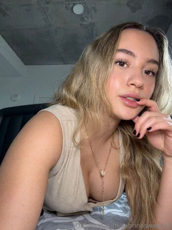 Sabrina / sabrinasweeney nude photo #4