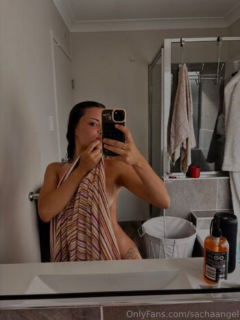 Ange / sachaangel nude photo #34