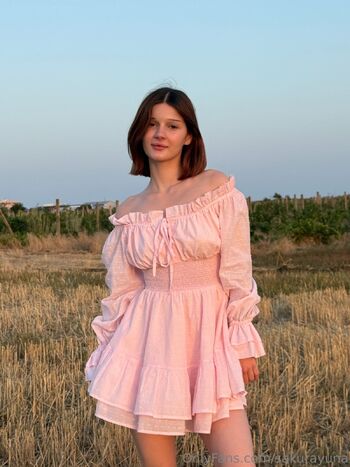 𝑺𝒂𝒌𝒖𝒓𝒂𝒀𝒖𝒏𝒂 / sakurayuna nude photo #1