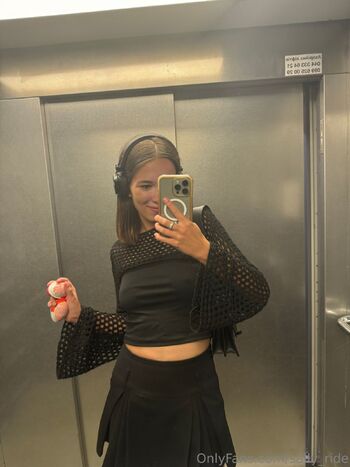 Sally Lex / sally_ride nude photo #5