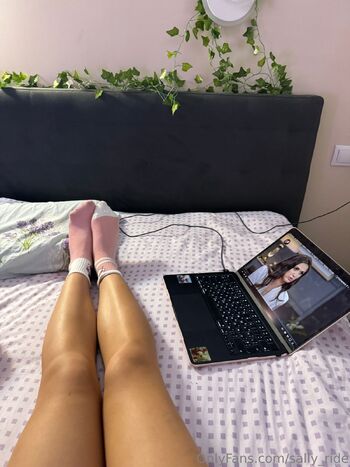 Sally Lex / sally_ride nude photo #19