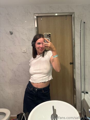 Sally Lex / sally_ride nude photo #31