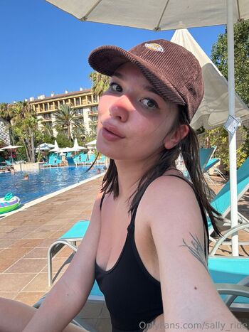 Sally Lex / sally_ride nude photo #32