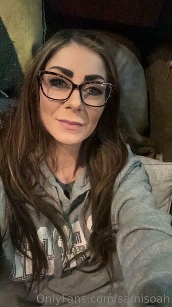 Sam Mari / samisoah nude photo #2