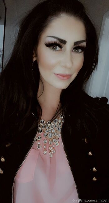 Sam Mari / samisoah nude photo #30