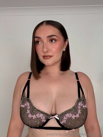 Sammi / sammiewarrenx nude photo #1