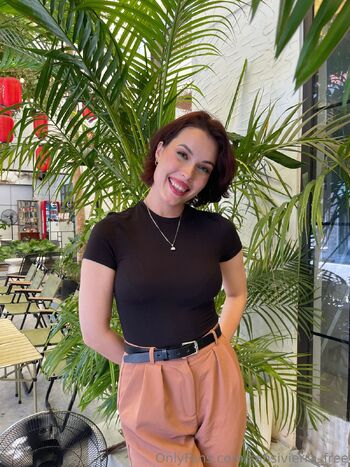 SansiVierr / sansivierra_free nude photo #1