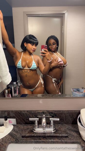 𝗕𝗼𝗻𝗻𝗶𝗲 / santathesweetest nude photo #2