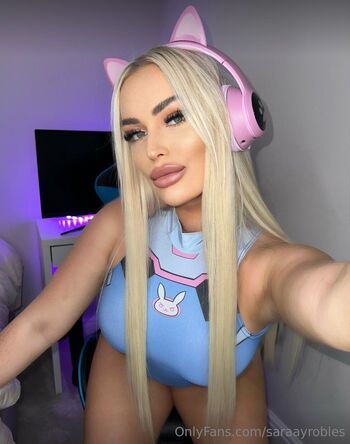 OnlyFans / saraayrobles nude photo #7